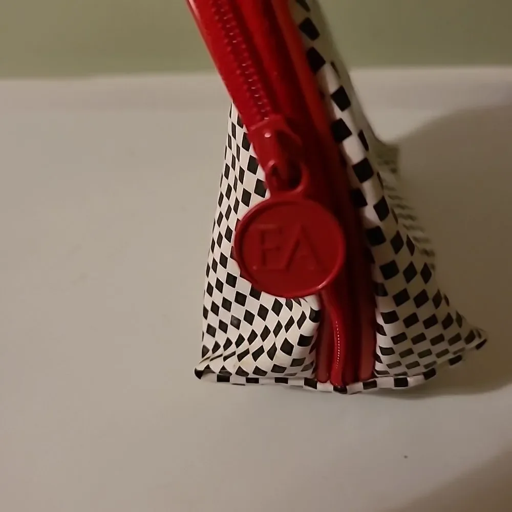 Elizabeth Arden Cosmetic Case